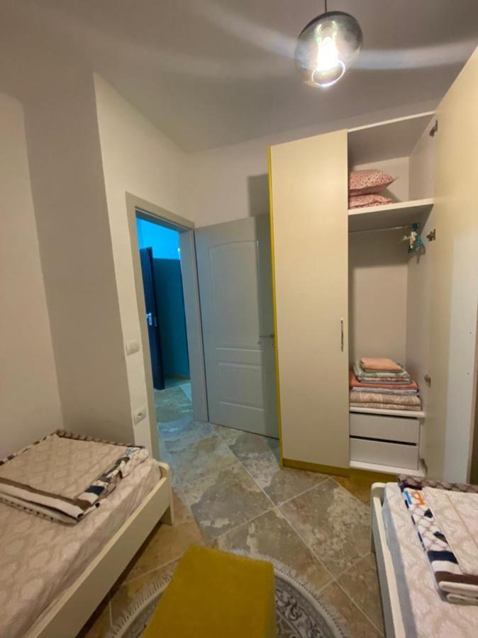 Beach Front Apartment Vlorë エクステリア 写真