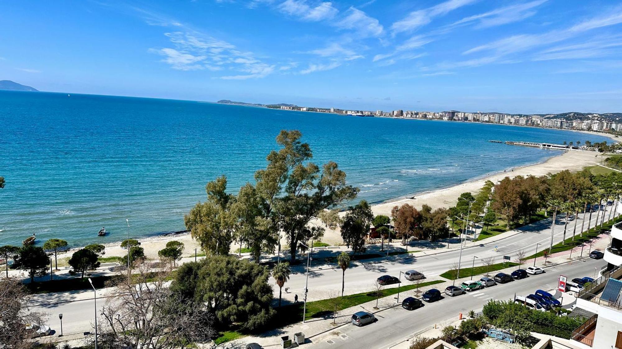 Beach Front Apartment Vlorë エクステリア 写真